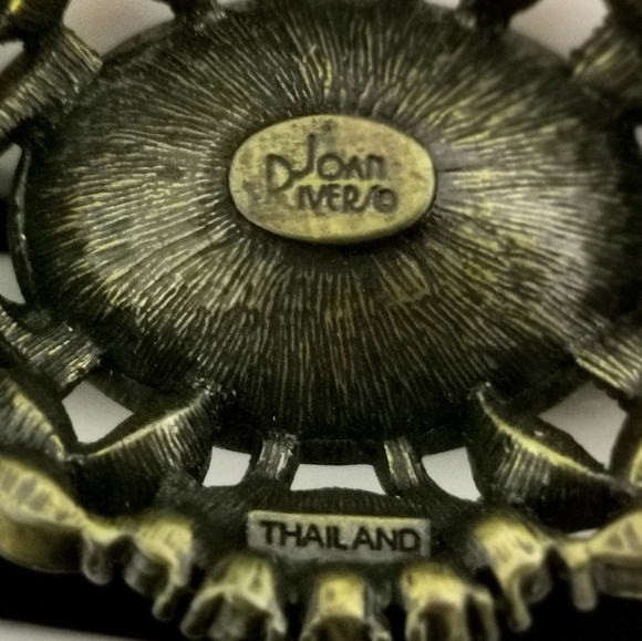 Joan Rivers Signed Vintage  Topaz Rhinestone Brooch Pin - Picture 8 of 9